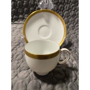 VNTG Crown Heinrich H & Co Selb Bavaria Cup & Saucer Demitasse Set Gold Trims